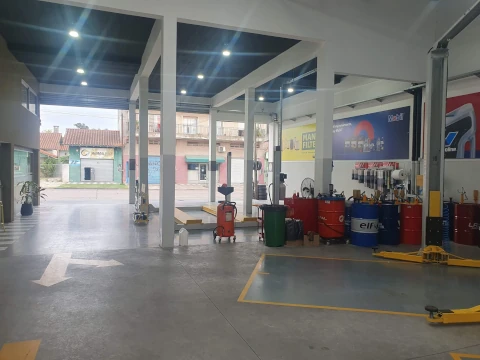 foto interior Lubricentro TS Oil Center